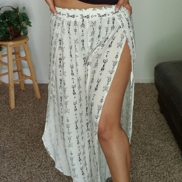 GONE WITH THE WIND ARROW SPLIT PANTS - Picture 10 of 13